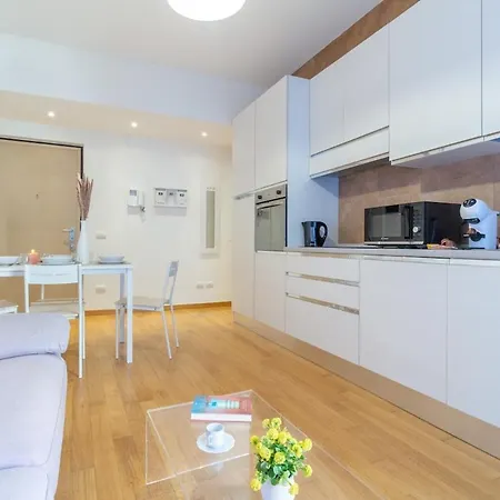 S&m - Casa Taras Maciachini M3 מילאנו